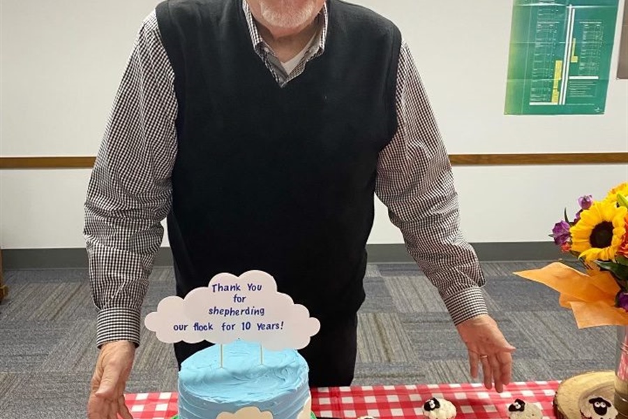 STUDENT MINISTRY: Celebrating my Pastor