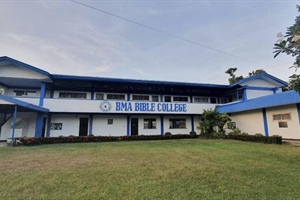 SPOTLIGHT ON MISSIONS: Stan & Donna Scroggins • The Philippines