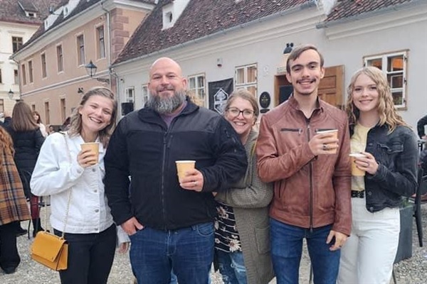 SPOTLIGHT ON MISSIONS: Bryan & Pam Risner • Romania