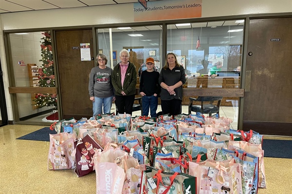 Center Grove Gives Back To the Community