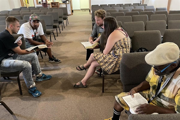 SPOTLIGHT ON MISSIONS: Michael & Laura Beth Strong • Minneapolis, Minn.