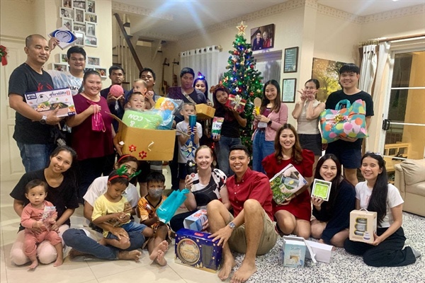 SPOTLIGHT ON MISSIONS: Siripong & Jessie Yaebeang • Thailand