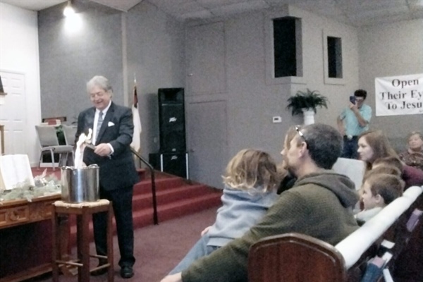 Former Mission Burns Note and Praises God