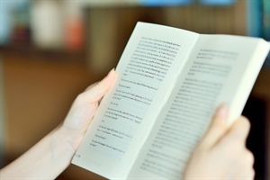 STUDENT MINISTRY: Readers are Leaders