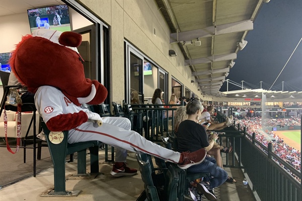 STUDENT MINISTRY: Distracted